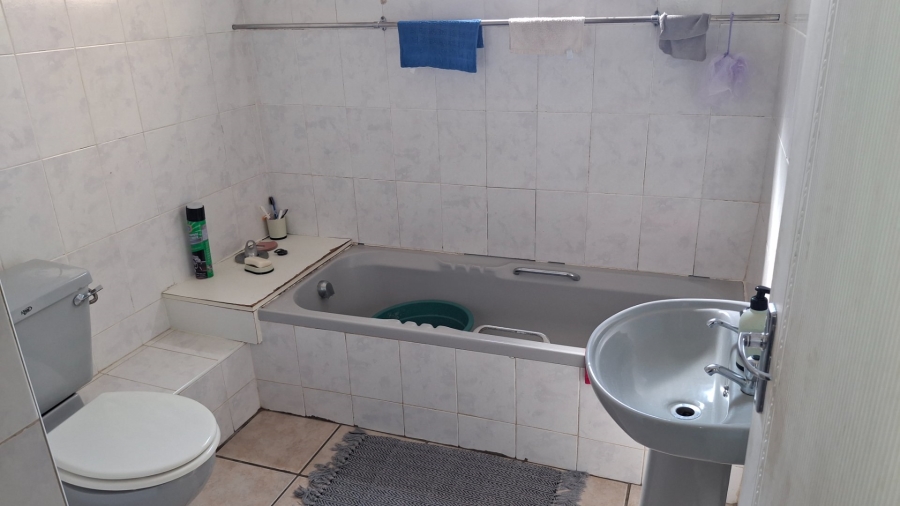 3 Bedroom Property for Sale in Noorsekloof Eastern Cape